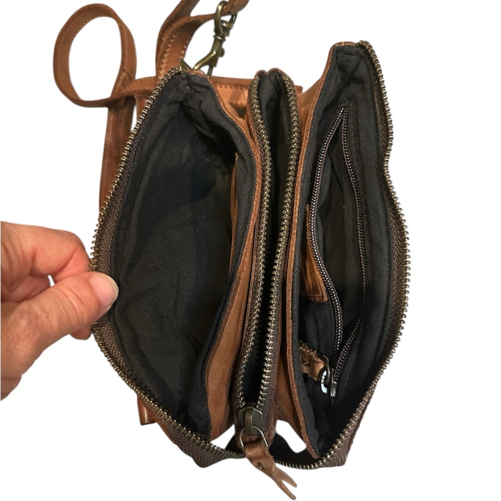 Chic Tan Leather Mini Bag - Picture 4 of 8